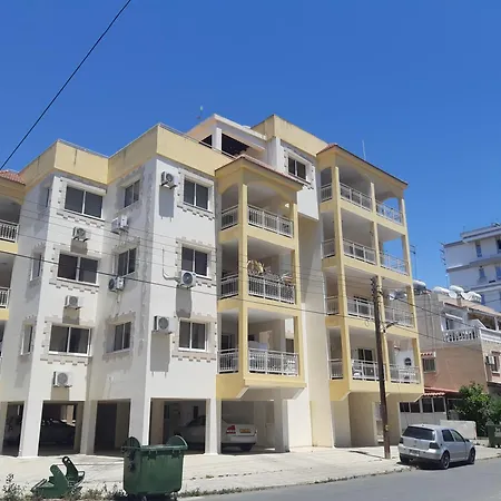 Panikos 2 Apartman Lárnaka